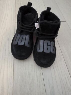 UGG Women Black Logo Boot - Cozy Ankle Shoe